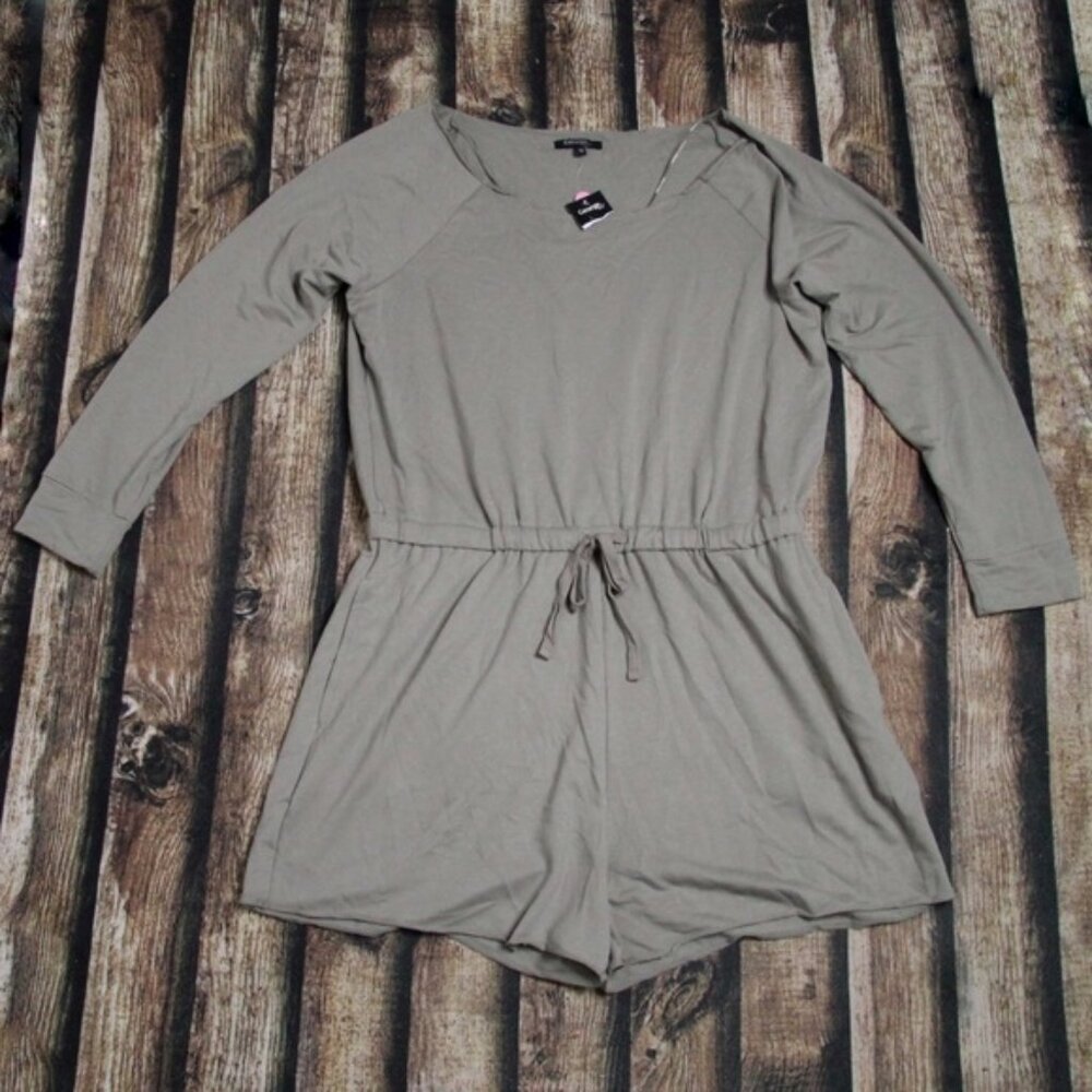 30 NWT George Army Green Long Sleeve Romper Size 1X
